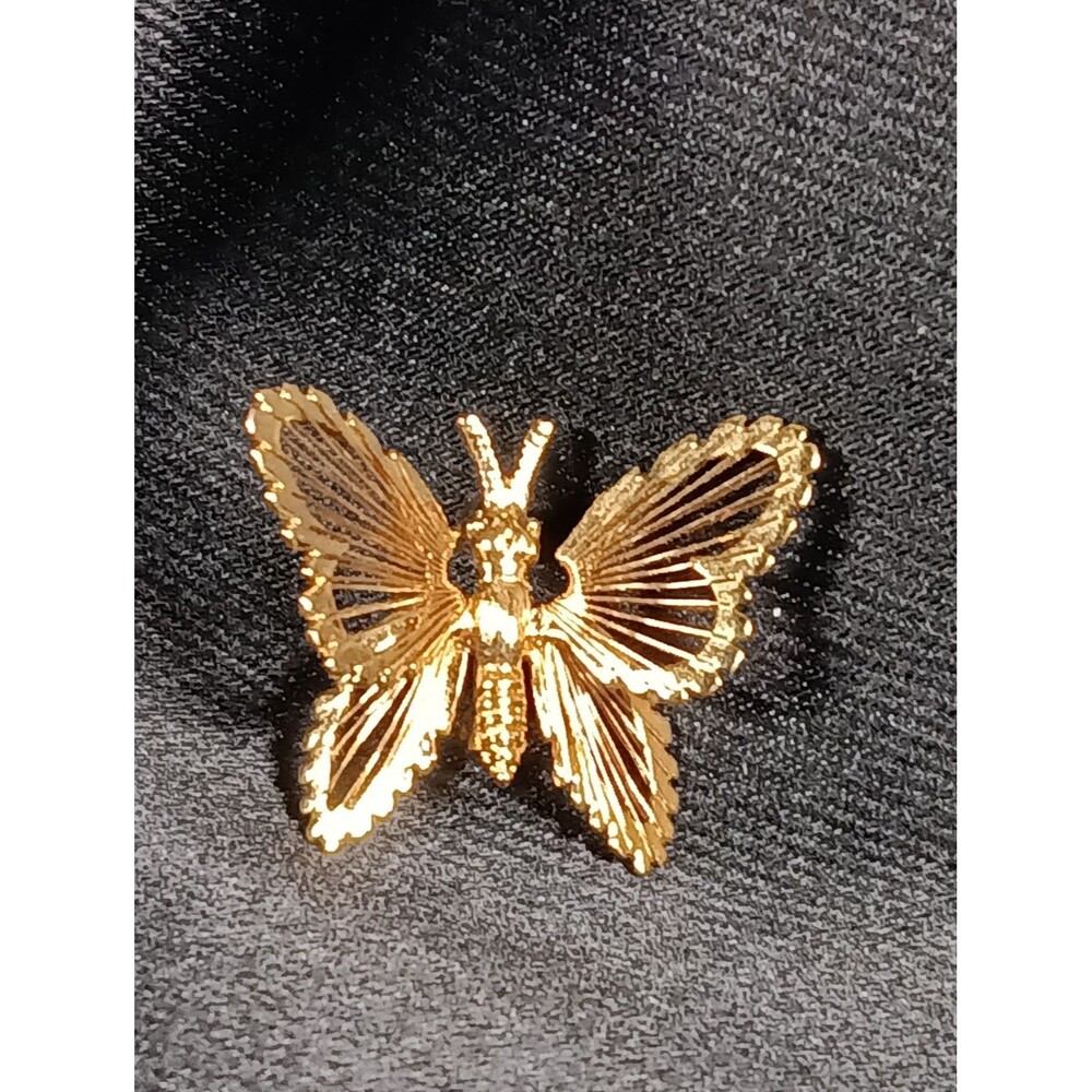 Vintage Monet Signed Gold Tone Butterfly Brooch Wire Spinneret Series 1961 EUC